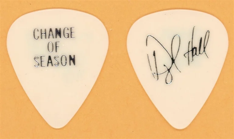 Hall & Oates Daryl Hall Vintage Guitar Pick - 1990 Change of Seasons Tour