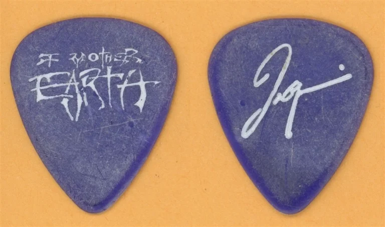 I Mother Earth Jagori Tanna Vintage Guitar Pick - 1993 Dig Tour