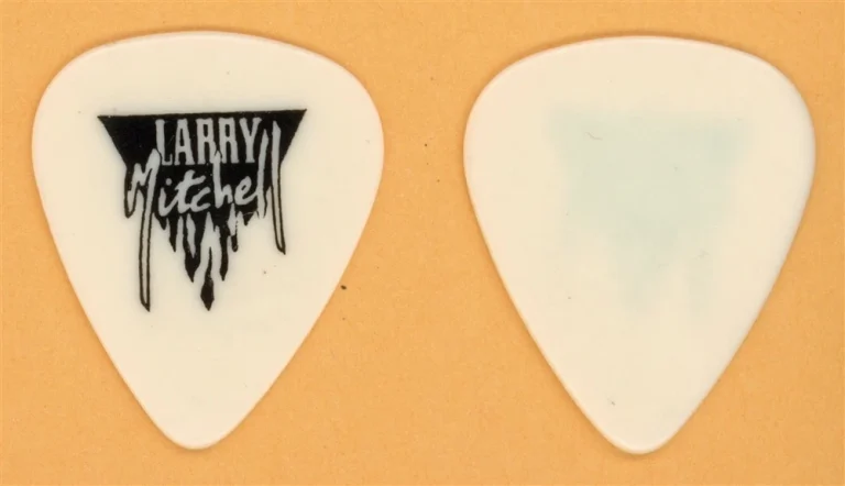 Larry Mitchell Vintage Tour Guitar Pick - Tracy Chapman Blilly Squire