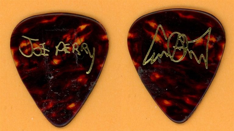 Aerosmith Joe Perry Vintage Tour Guitar Pick - 1997 Nine Lives Tour