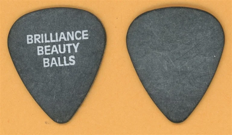 Brilliance Beauty Balls Vintage Tour Guitar Pick