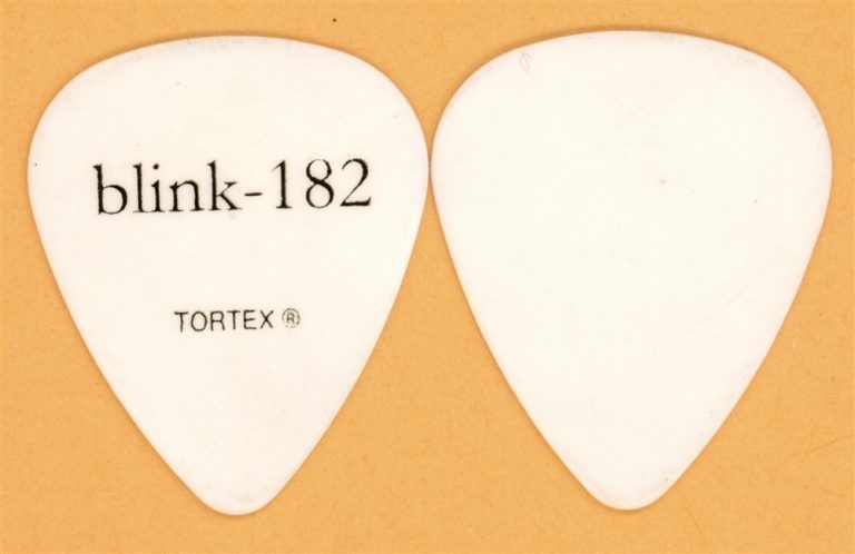 Blink 182 Tom Delonge Vintage Guitar Pick - 2009 Reunion Tour - Misprint
