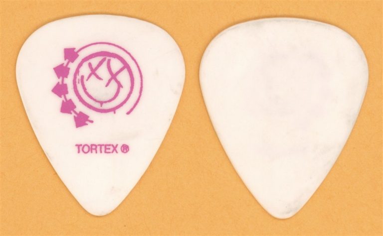 Blink 182 Tom Delonge Vintage Guitar Pick - 2009 Reunion Tour - Misprint