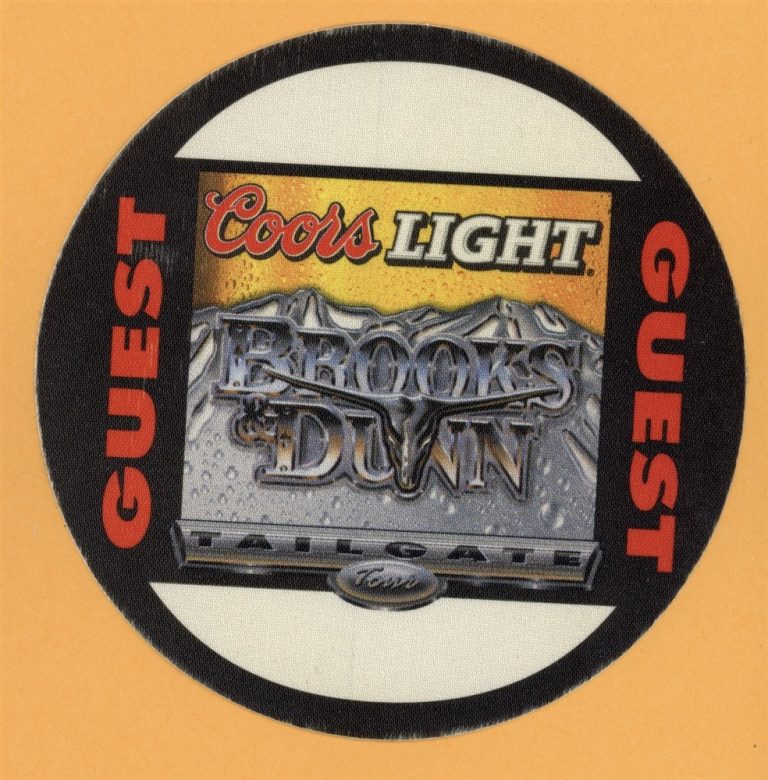 Brooks & Dunn 2001 Superhero Concert Tour GUEST Backstage Pass