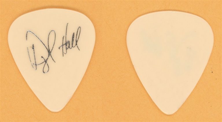 Hall & Oates Daryl Hall Vintage Guitar Pick - 1990 Change of Season Tour