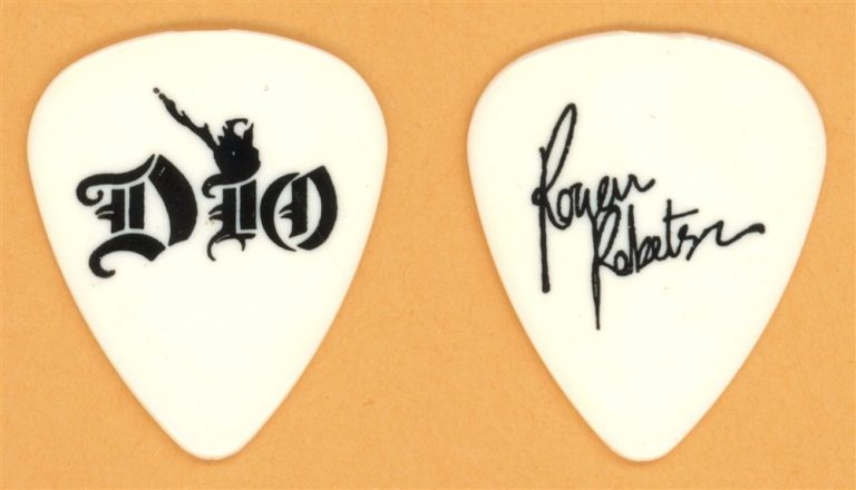DIO Rowan Robertson Vintage Guitar Pick - 1990 Lock Up The Wolves Tour
