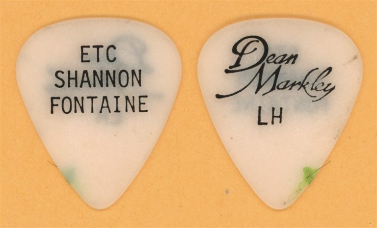 Earl Thomas Conley ETC Shannon Fontaine Vintage Tour Guitar Pick