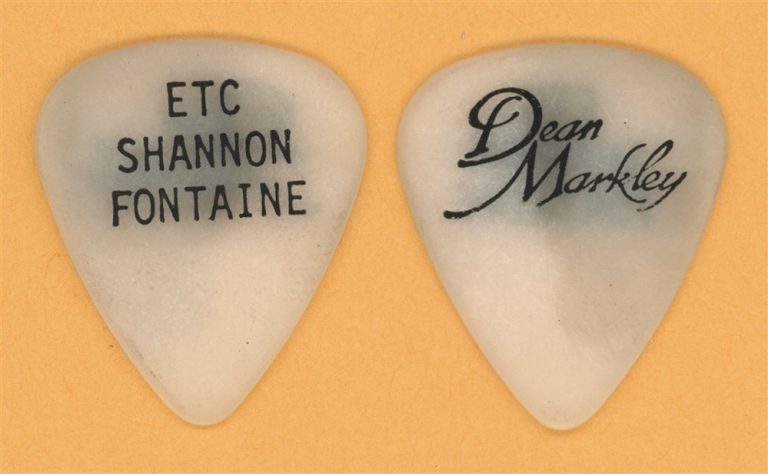 Earl Thomas Conley ETC Vintage Tour Guitar Pick