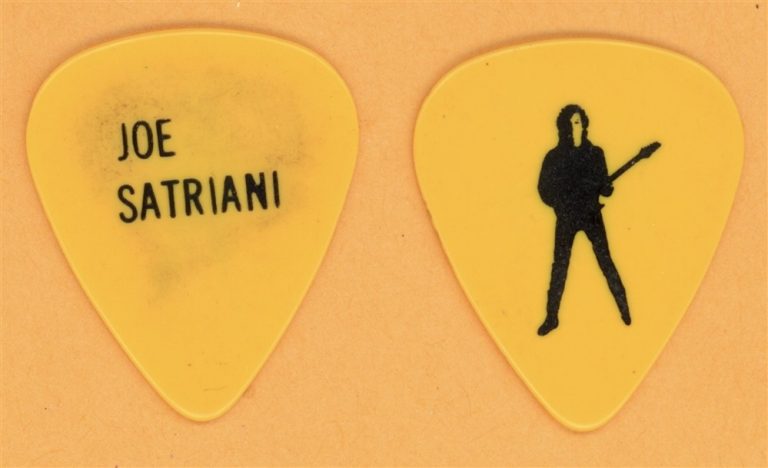 Joe Satriani Vintage Guitar Pick - 1989 Flying in a Blue Dream Tour