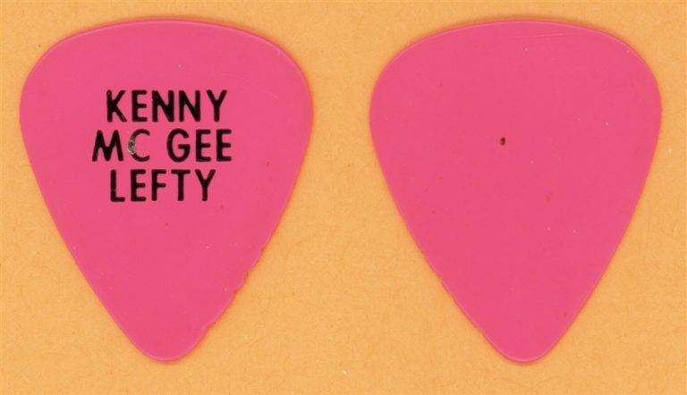 Julliet Kenny Mc Gee LEFTY Vintage Tour Guitar Pick