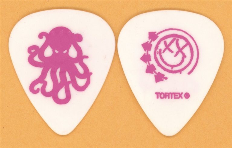 Blink 182 Mark Hoppus Vintage Guitar Pick - 2009 Reunion Tour
