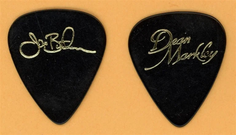 Jon Butcher Axis Vintage Guitar Pick - 1988 US Tour - V2