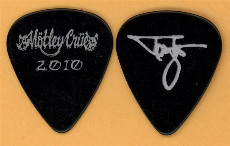 Motley Crue Tommy Lee Vintage Guitar Pick - 2010 US Tour