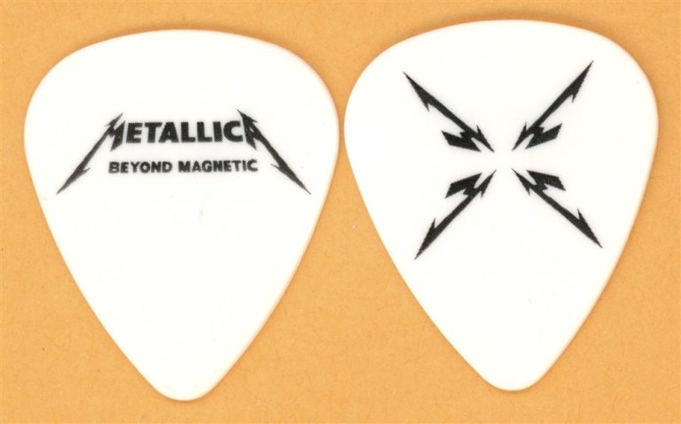Metallica Kirk Hammett Vinatage Guitar Pick - 2012 Beyond Magnetic Tour