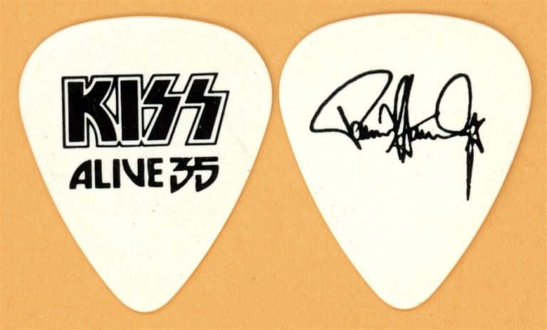 KISS Paul Stanley Vintage Guitar Pick - 2009 Alive 35 Canadian Tour