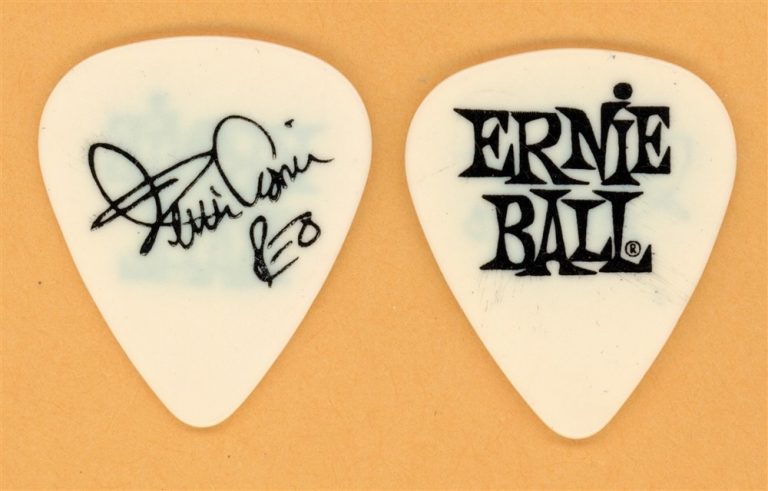 REO Speedwagon Kevin Cronin Vintage Guitar Pick - 2002 Tour