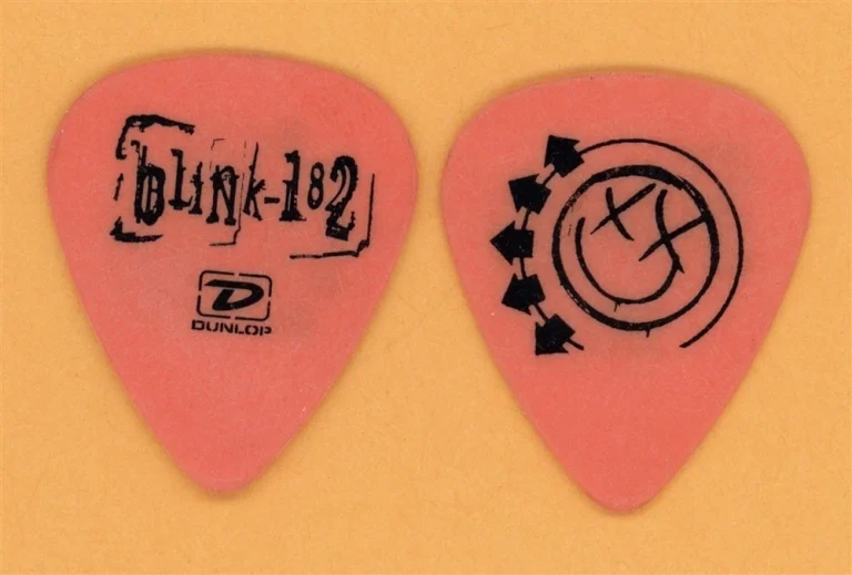 Blink 182 Tom DeLonge Vintage Guitar Pick - 2004 Tour (D Logo)