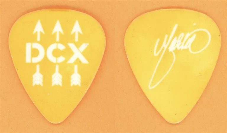 Dixie Chicks Vintage Guitar Pick - 2017 DCX MMXVI/MMXVII World Tour