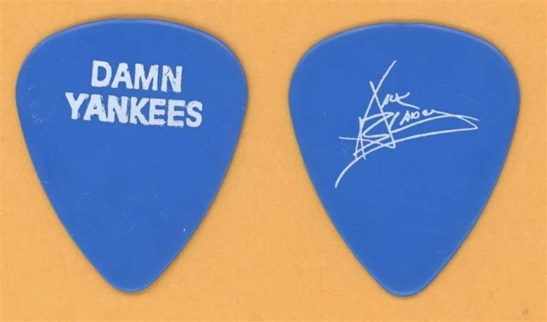 Damn Yankees Jack Blades Night Ranger Vintage Guitar Pick - 1990 US Tour