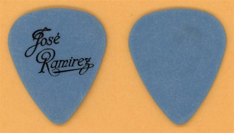 Jose Ramirez Vintage Tour Guitar Pick