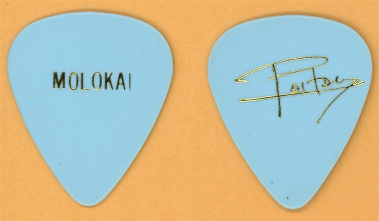 Molokai Vintage Tour Guitar Pick