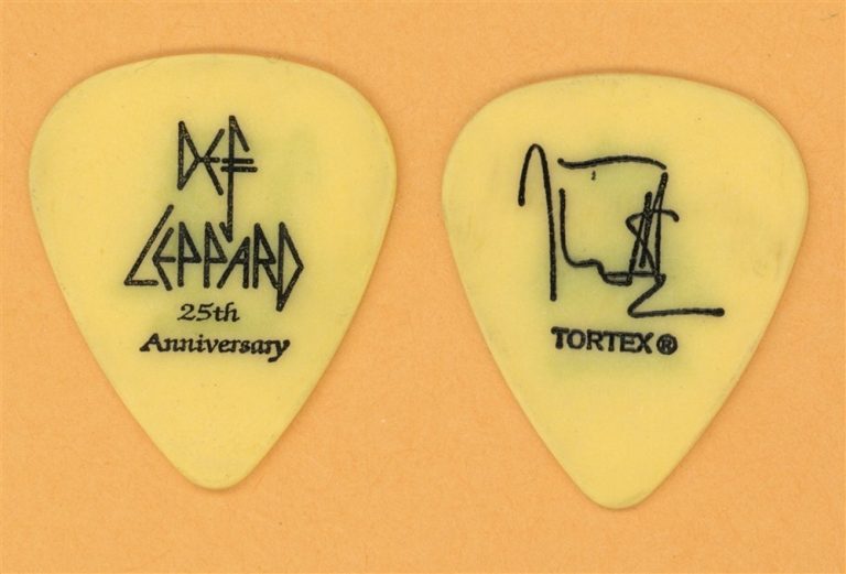 Def Leppard Joe Elliott Vintage Guitar Pick - 2005 25th Anniversary Tour