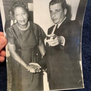 Ernie Davis Wire PHOTO His Mom Meets Art Modell SYRACUSE UNIVERSITY SU Heisman