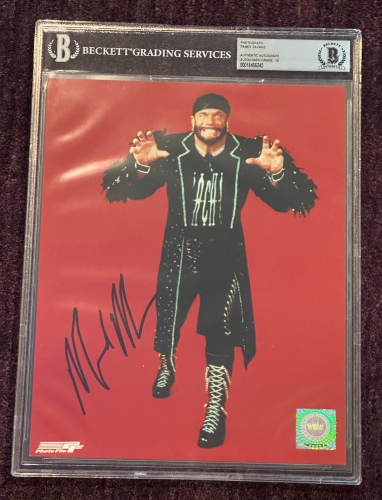 RANDY MACHO MAN SAVAGE Signed 8 X 10 PHOTO Beckett Encapsulated  AUTO 10