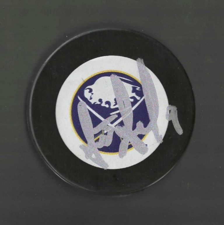 Scott Arniel Signed Buffalo Sabres Vinatage Logo Puck