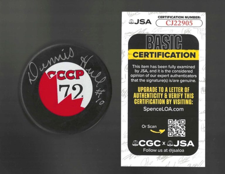 Dennis Hull Signed Team Canada 1972 Summit Series Puck Blackhawks JSA COA