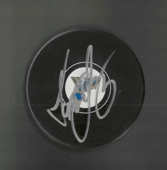 Scott Young Signed St Louis Blues Puck