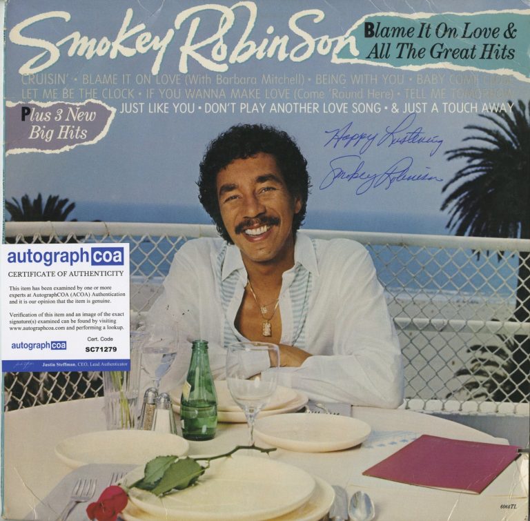 Smokey Robinson RARE signed Vinyl Record, Greatest Hits ACOA