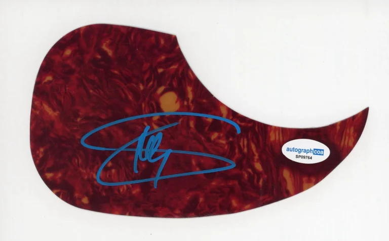 Shaggy Autographed Pickguard Rap Red Handed   Wasnt Me Angel ACOA CERT Rare