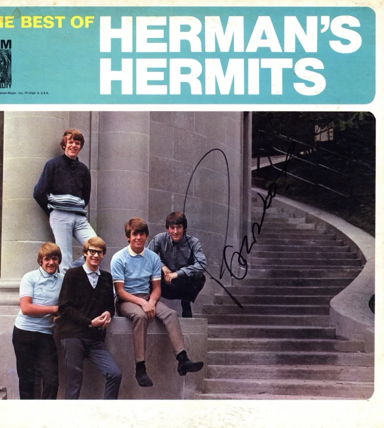 PETER NOONE Signed VINYL Autographed The Best Of Herman's Hermits ACOA COA Album