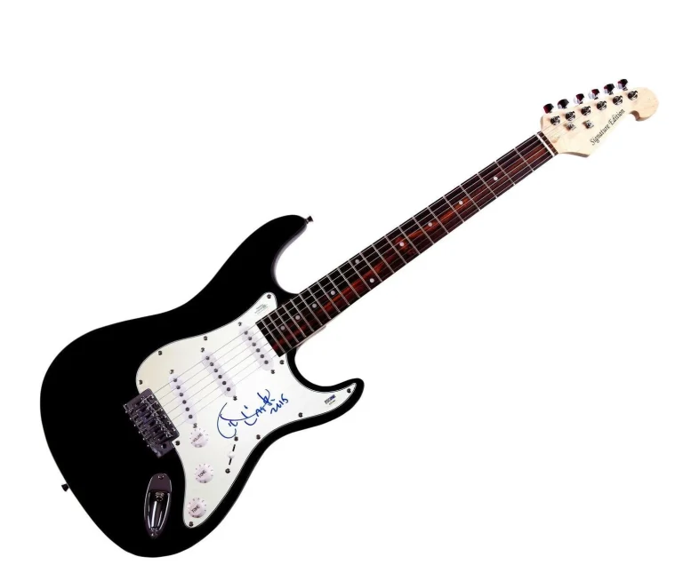 Aretha Franklin Signed Autographed Guitar ACOA