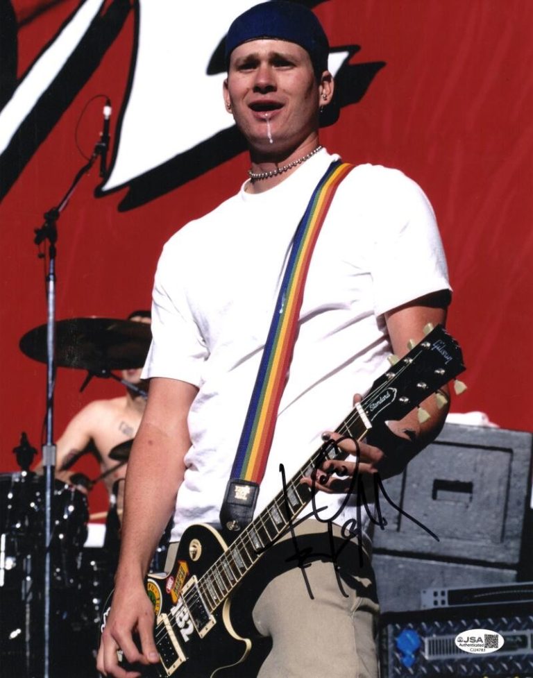 Tom DeLonge Blink-182 Signed Autograph 11x14 Photo RARE Alien Signature JSA COA