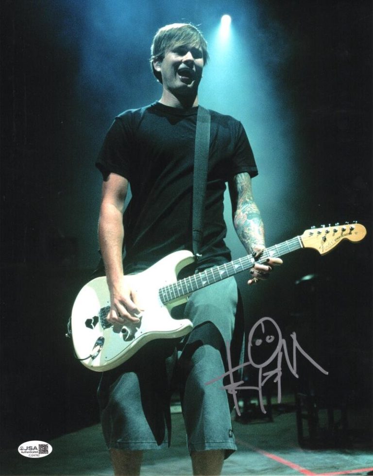 Tom DeLonge Blink-182 Signed Autograph 11x14 Photo - RARE Alien Signature w/ JSA