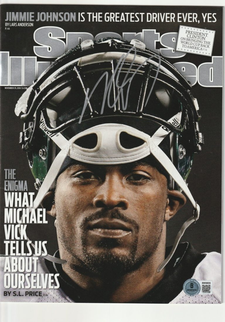 MICHAEL VICK Signed 11/29/10 SPORTS ILLUSTRATED Magazine (NO Label) Beckett BAS