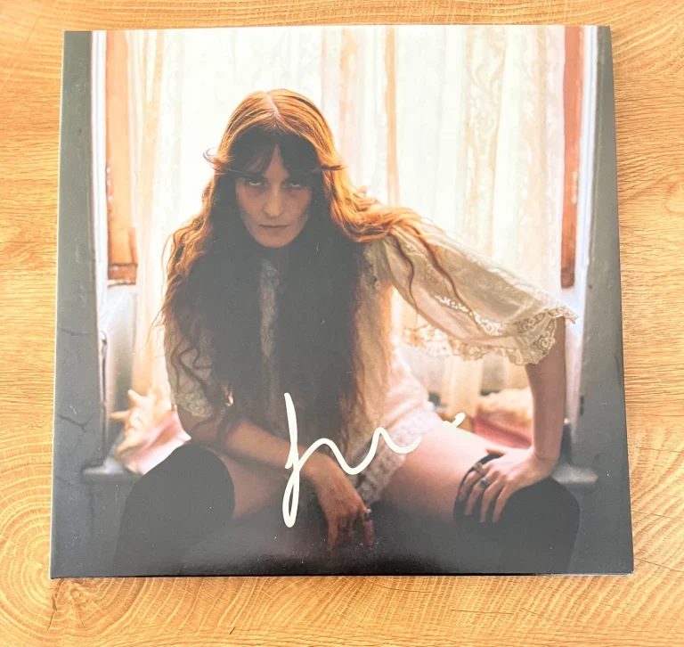 * FLORENCE WELCH * signed vinyl album * EVERYBODY SCREAM * THE MACHINE * COA