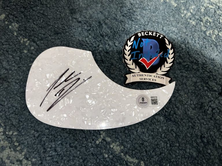 Jordan Davis Signed Acoustic Pickguard Country Music Superstar Beckett