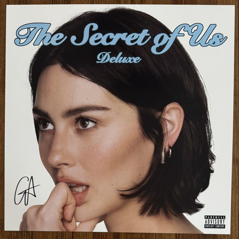 Gracie Abrams The Secret Of Us Deluxe Blue Vinyl & Signed Photo BAS Beckett COA