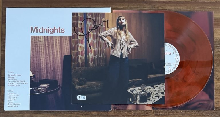 TAYLOR SWIFT MIDNIGHTS BLOOD MOON VINYL LP & AUTOGRAPHED PHOTO BAS BECKETT COA