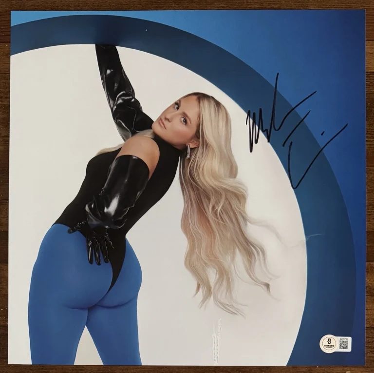 MEGHAN TRAINOR SIGNED PHOTO & TIMELESS BLUE VINYL LP Beckett BAS COA AUTOGRAPH