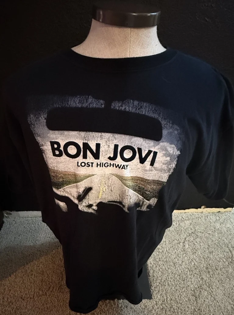 Bon Jovi 2007 Lost Highway Tour Black  Large T-Shirt Unisex
