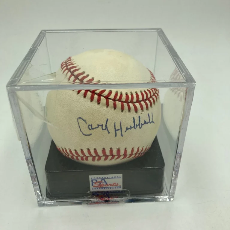 Carl Hubbell Signed National League Baseball PSA DNA Graded 8.5