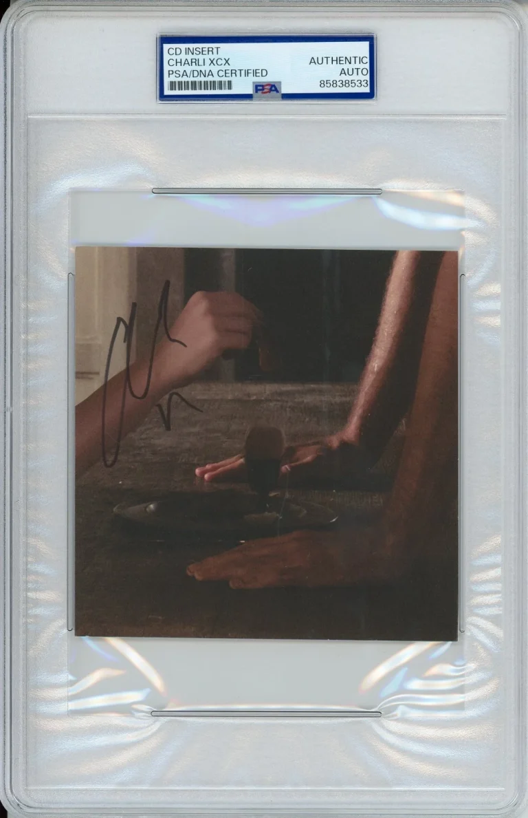 Charli XCX SIGNED Wuthering Heights CD Album Photo Card PSA DNA COA Autograph