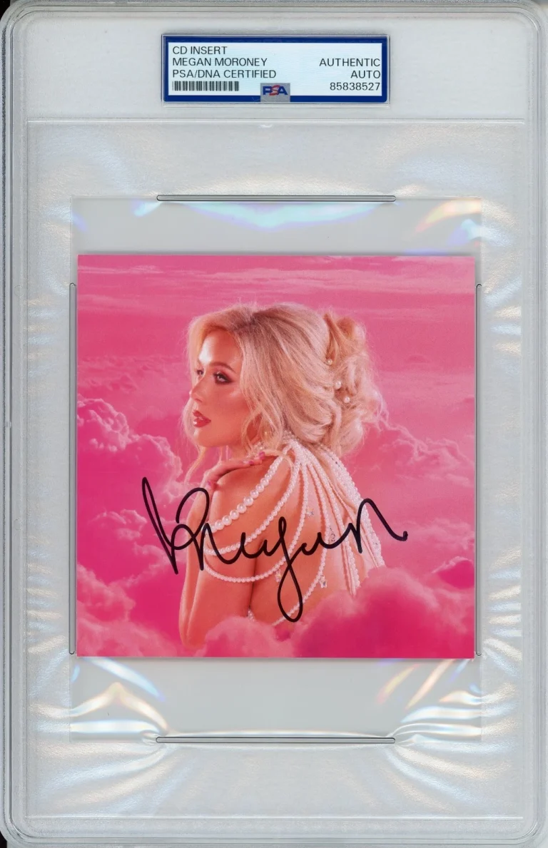 Megan Moroney CLOUD 9 AUTOGRAPH SIGNED CD Album Art Card Photograph PSA DNA COA