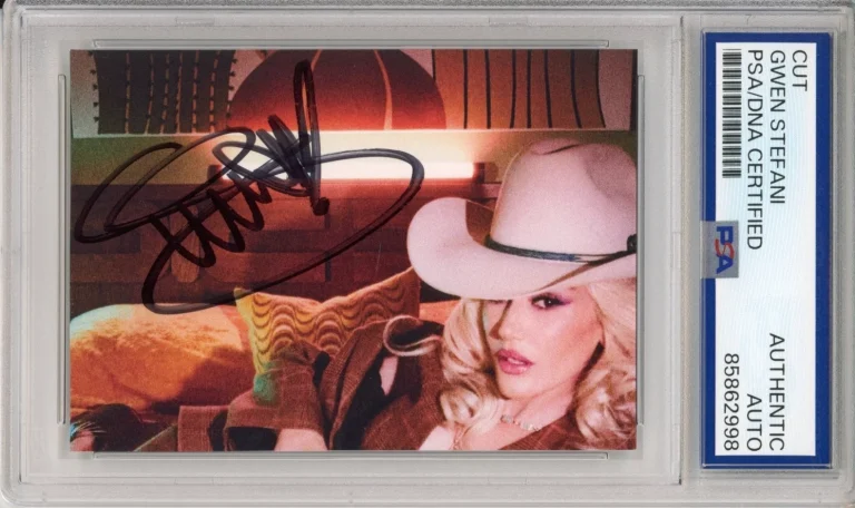 Gwen Stefani Bouquet Album SIGNED Photograph Card Autograph PSA DNA COA No Doubt