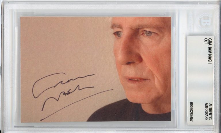 Graham Nash of Crosby Stills & Nash AUTOGRAPH SIGNED ALBUM CARD BAS BECKETT AUTO