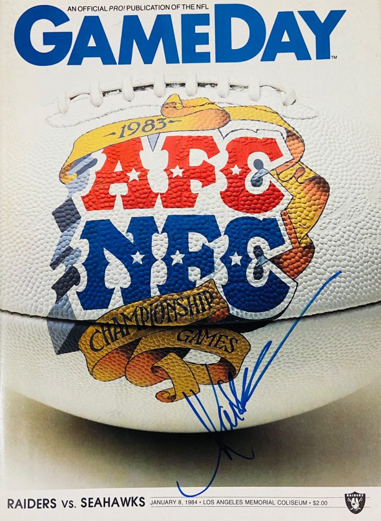 Marcus Allen Signed 1/8/1984 Gameday Championship Magazine Beckett 38081